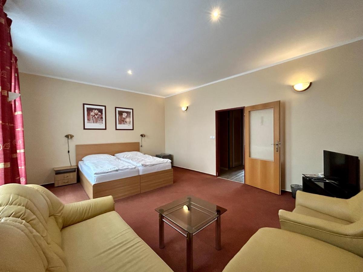 Hotel Rohac Trstená Eksteriør billede